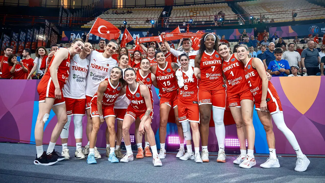 Grubumuzu ikinci tamamladık: Potanın Perileri, Avrupa Şampiyonası'nda çeyrek finalde! 