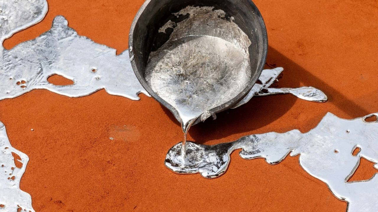 Minchin'in yeni sergisi Zeyrek Çinili Hamam'da