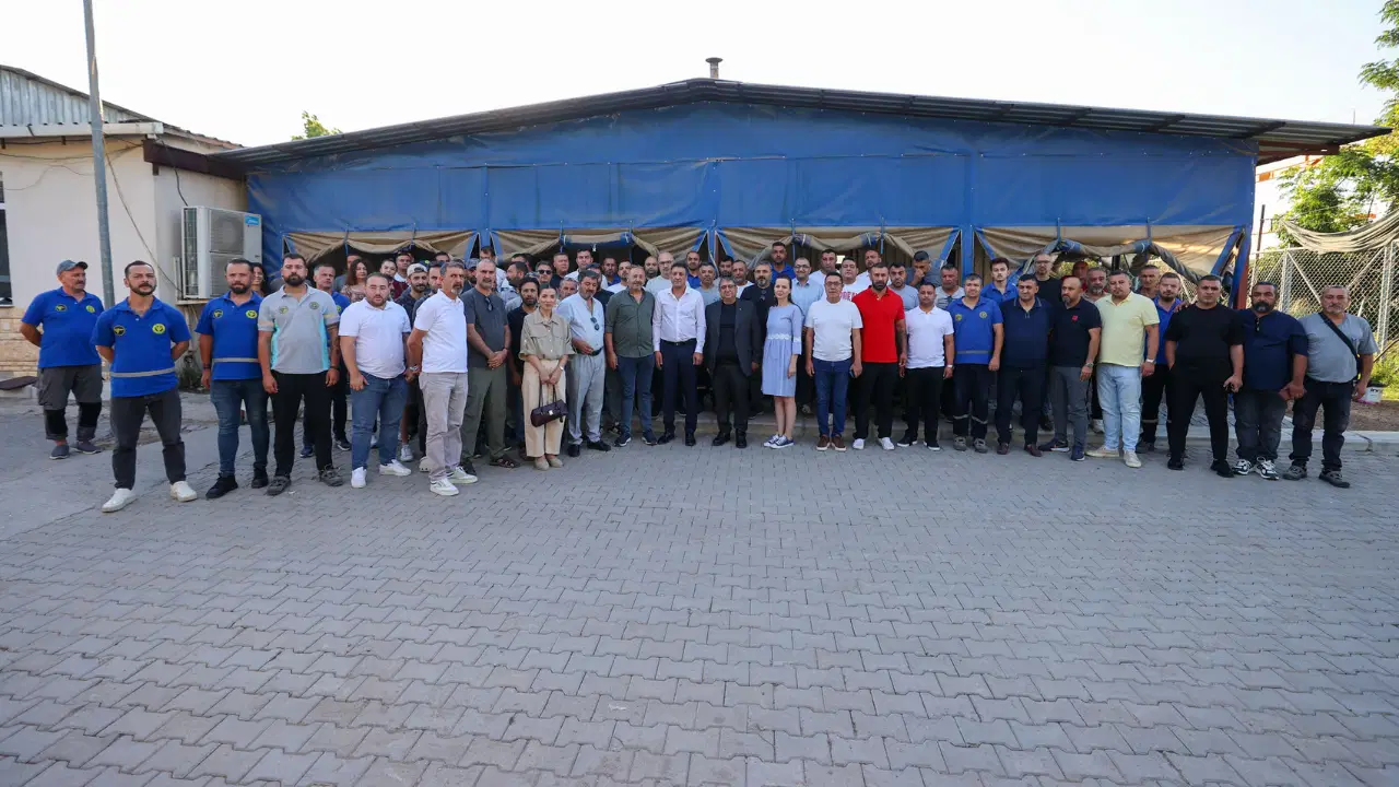Başkan Vekili Benzer, mesaiye şantiyesinde başladı