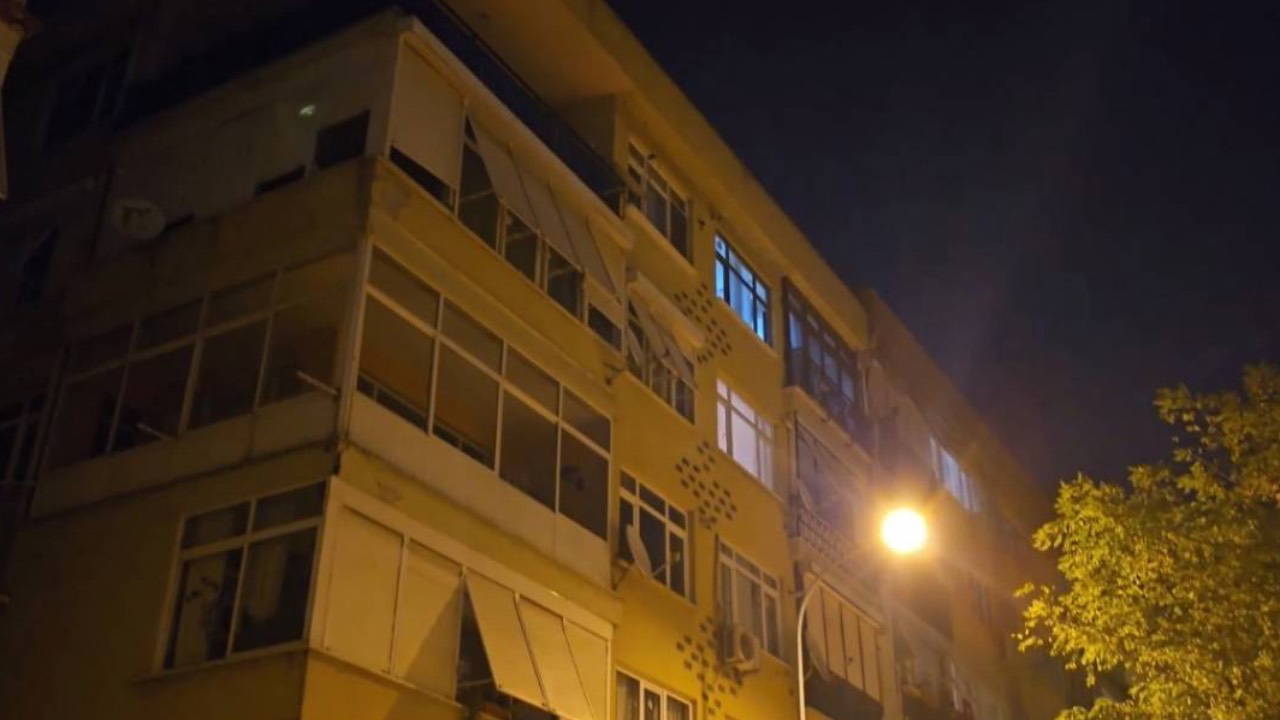 Bu kez adres İstanbul! Kolonlarında çatlaklar oluşan 4 katlı bina tahliye edildi