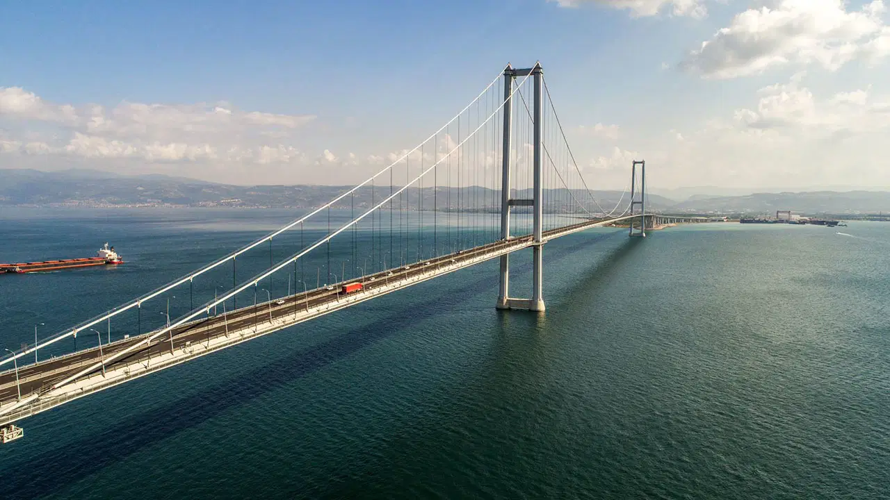 29 Ekim'de yola çıkacaklar dikkat: Osmangazi Köprüsü'nde 14 saatlik trafik kısıtlaması!