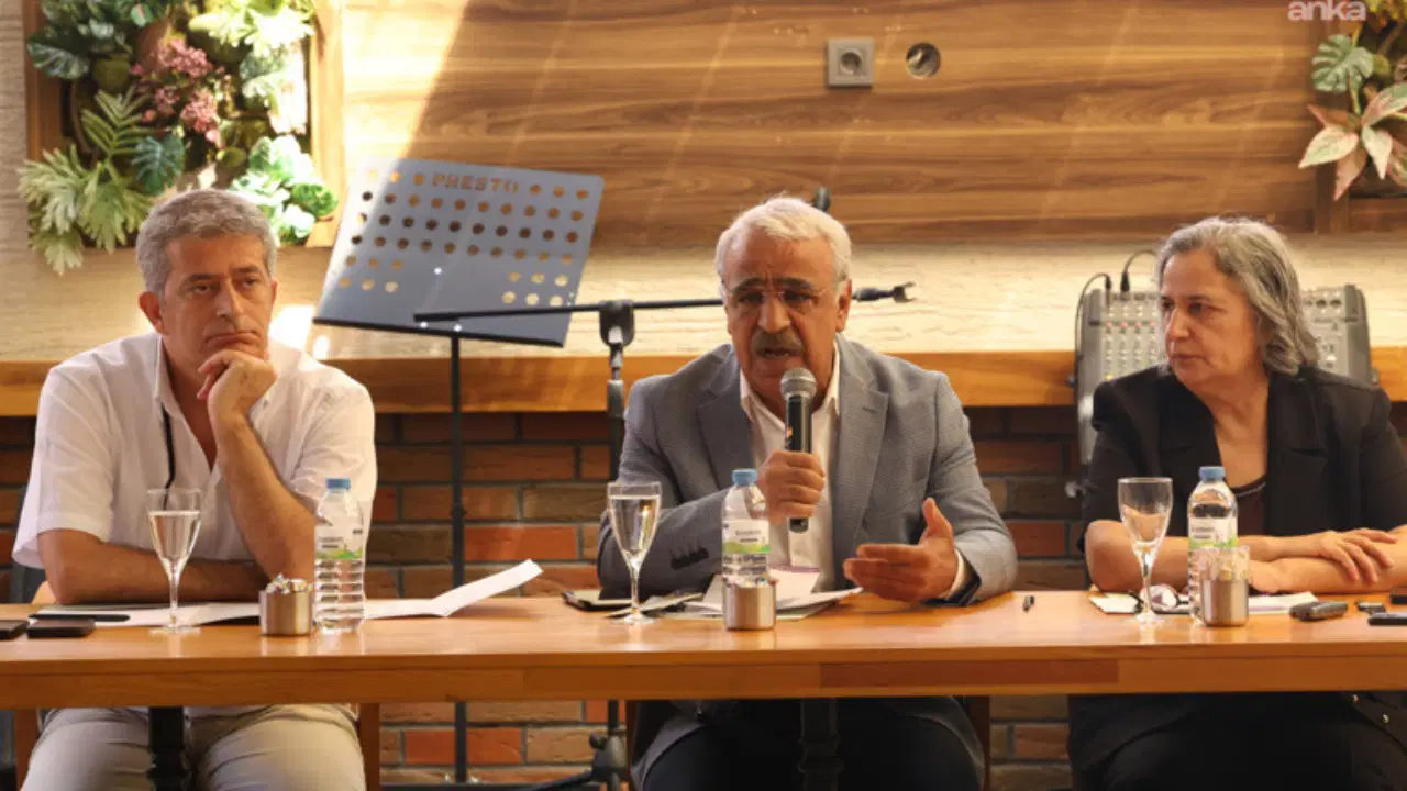 İmralı Heyeti, PKK terör örgütü lideri Öcalan’ın süreçte ‘hayati bir görevi ve rolü olacağını savundu