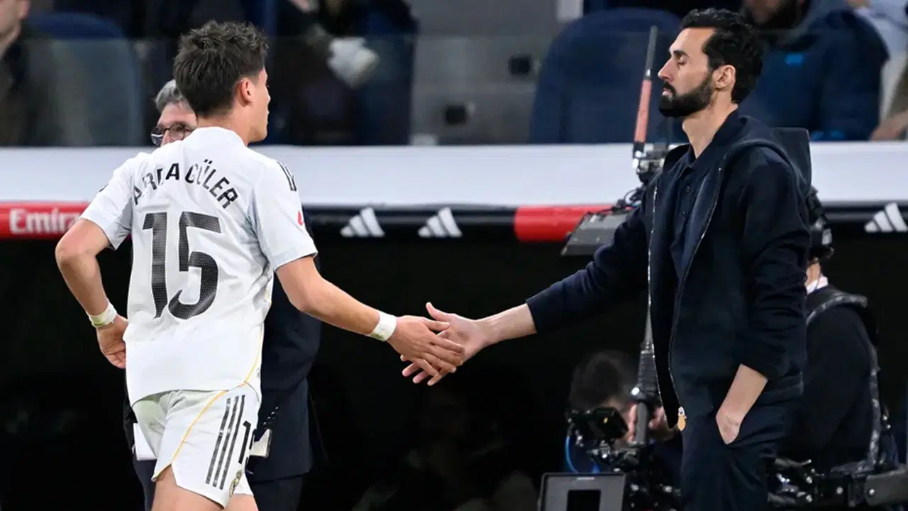 Arda Güler'den Alvarao Arbeloa'ya veda