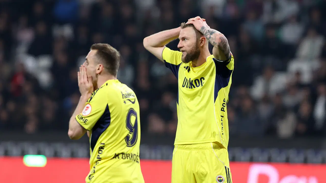 Spor yazarları Konyaspor - Fenerbahçe maçını değerlendirdi: 'Galatasaray derbisini kazanmaktan başka yol kalmadı'