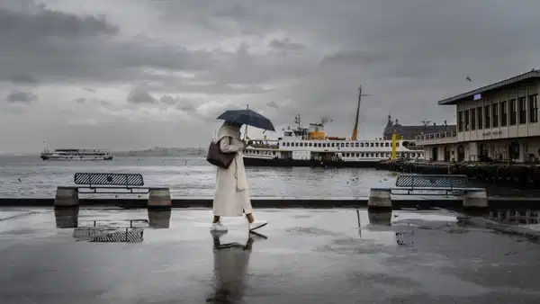 AKOM İstanbul için o tarihi işaret etti: Sıcaklıklar aniden çakılacak!