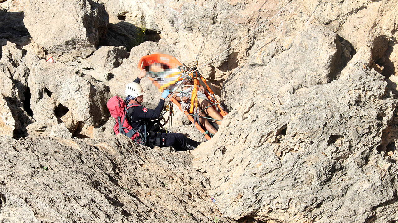 Falezlerde düşme şüphesi: 44 yaşındaki adam hayatını kaybetti