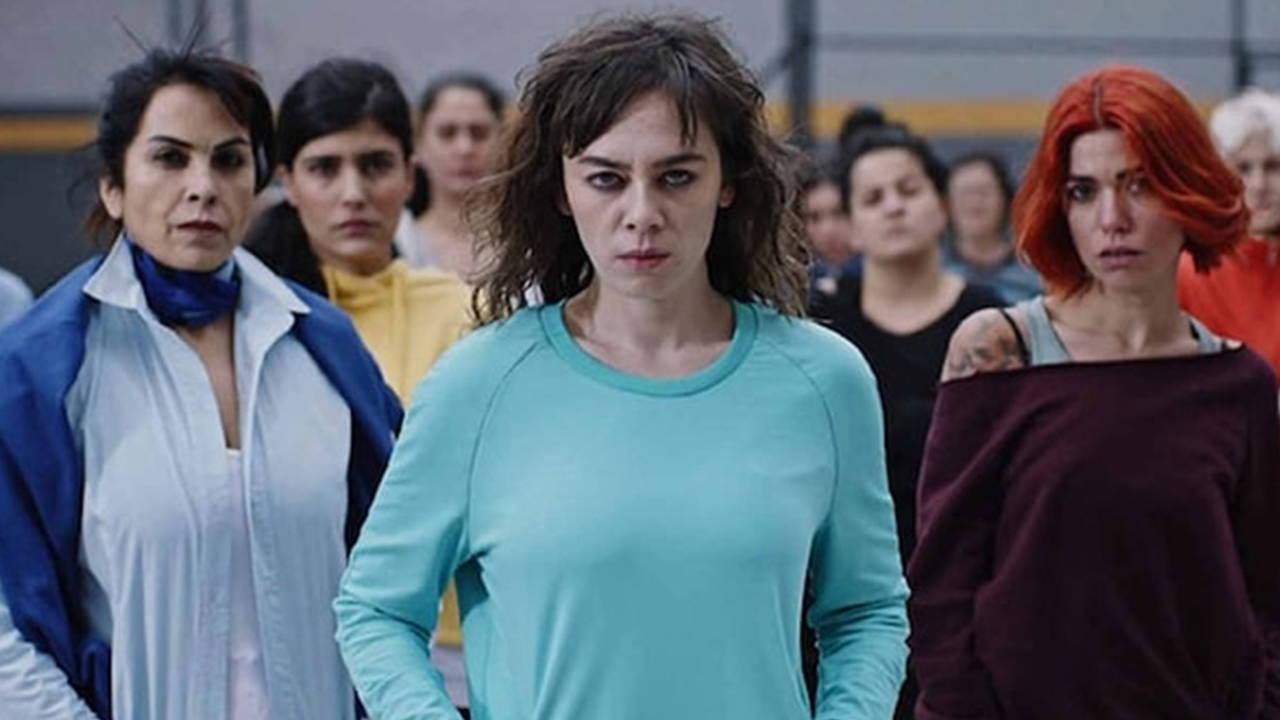 Avlu hayranlarına kötü haber: Yeni sezon planları rafa kalktı!