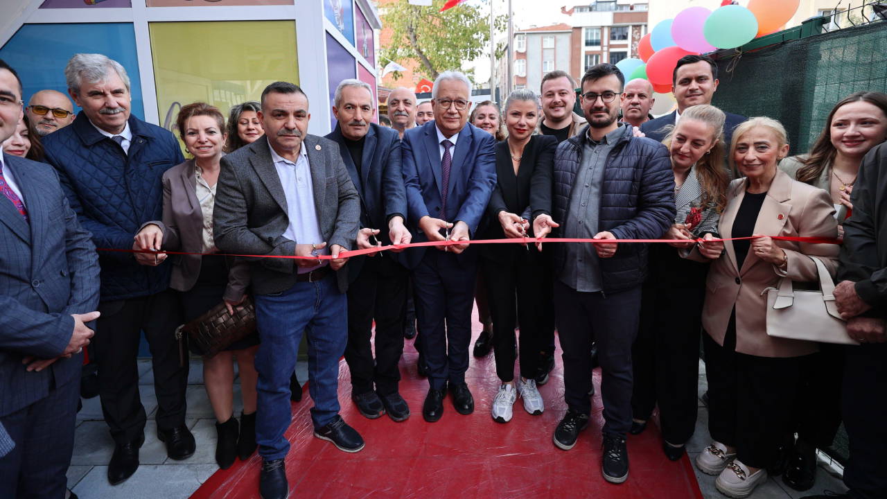 Bayrampaşa Belediyesi, iki günde iki yeni kreş açtı