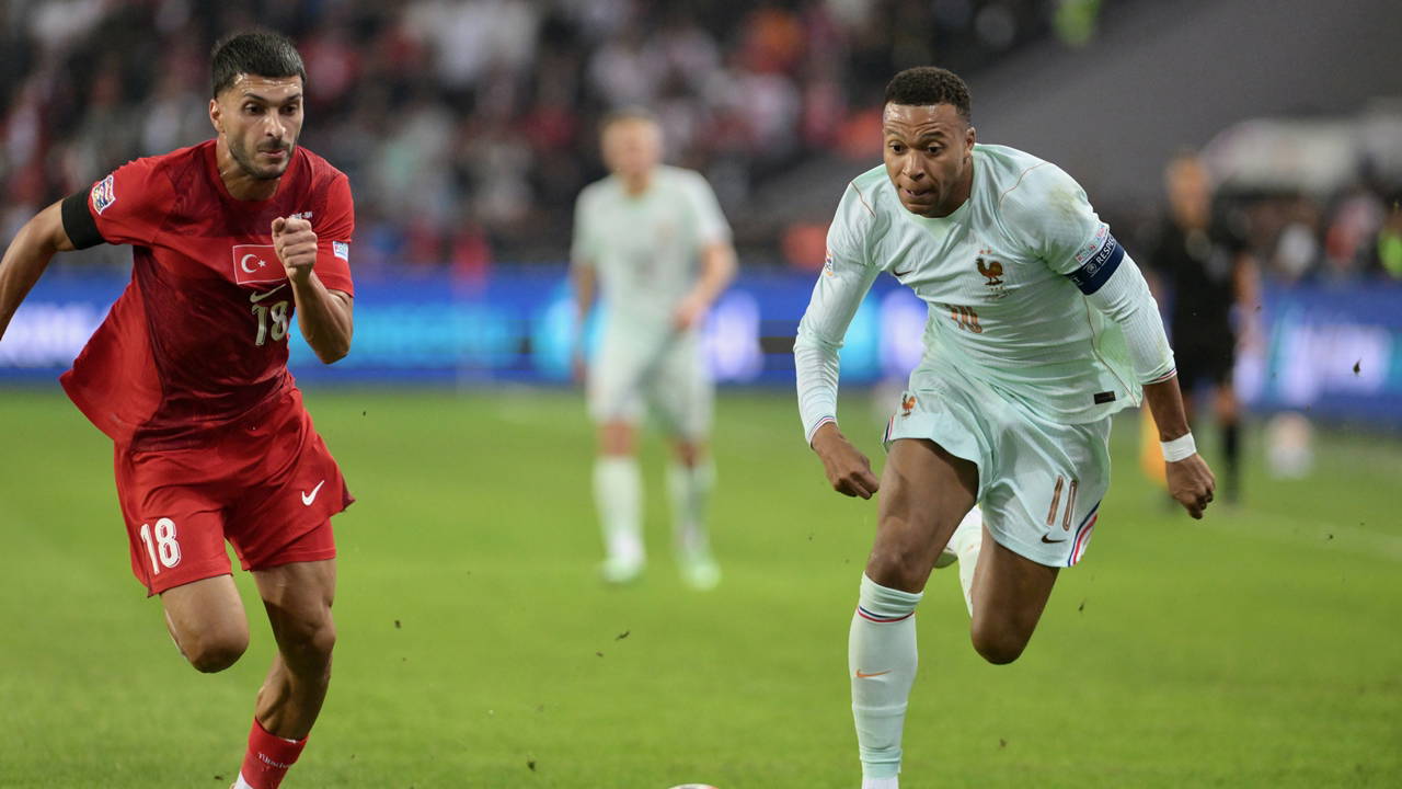Mbappe'ye engel olamadık: Bizim Çocuklar, Fransa'ya tek golle yenildi