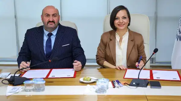 Karabağlar’da ‘Askıda ekmek’ protokolü imzalandı