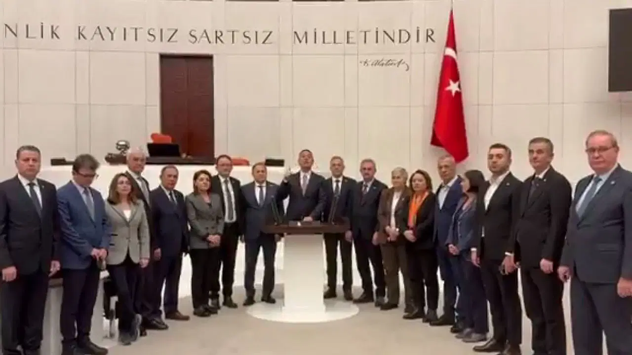 CHP'nin 'emekli' nöbeti 8. gününde