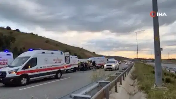 İstanbul-İzmir Otoyolu'nda yolcu otobüsü devrildi: 36 yolcu yaralandı!