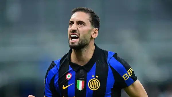 Hakan golle döndü: Inter, Parma karşısında rahat kazandı 