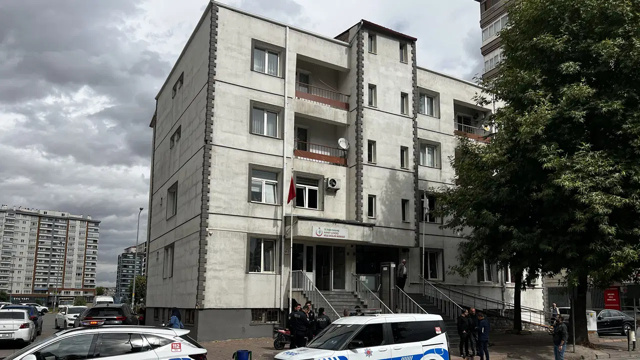 Aile sağlığı merkezinde sıra kavgası: 3 yaralı