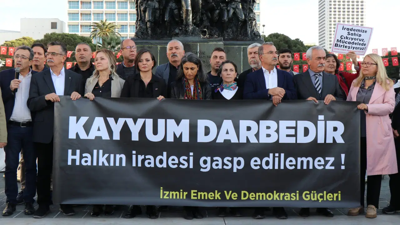 İzmir Emek ve Demokrasi Güçleri’nden mücadele çağrısı: Gün safları sıklaştırma günüdür