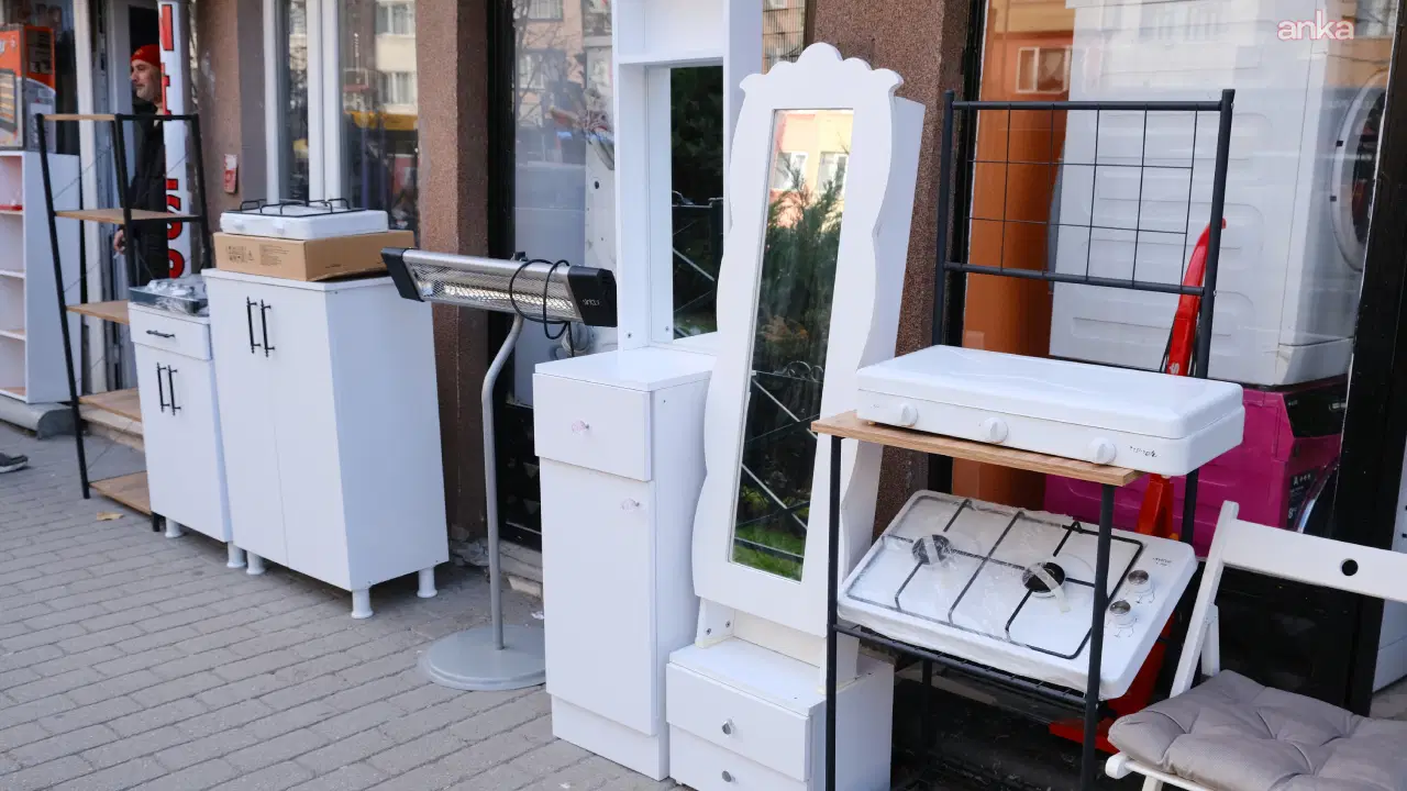 Öğrenciler eve çıkamıyor: İkinci el eşya satışı durma noktasında