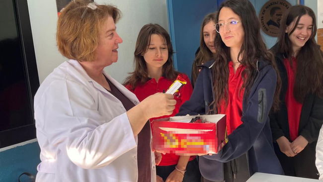 Öğrencilerden öğretmenlerine duygulandıran sürpriz