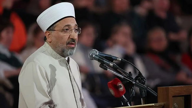 Diyanet'in cuma hutbesinde 'dijital mecra' vurgusu
