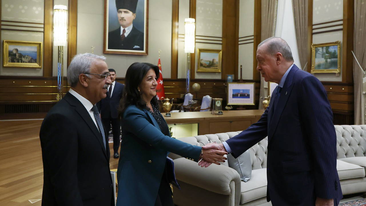 Erdoğan ile İmralı heyeti görüşmesi başladı