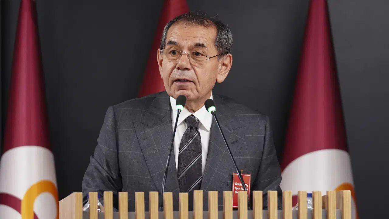 Dursun Özbek'ten Okan Buruk eleştirilerine yanıt!