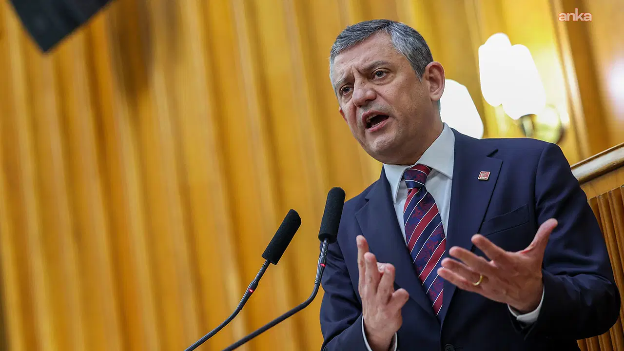 Son Dakika... CHP lideri Özgür Özel, grup toplantısında konuşuyor