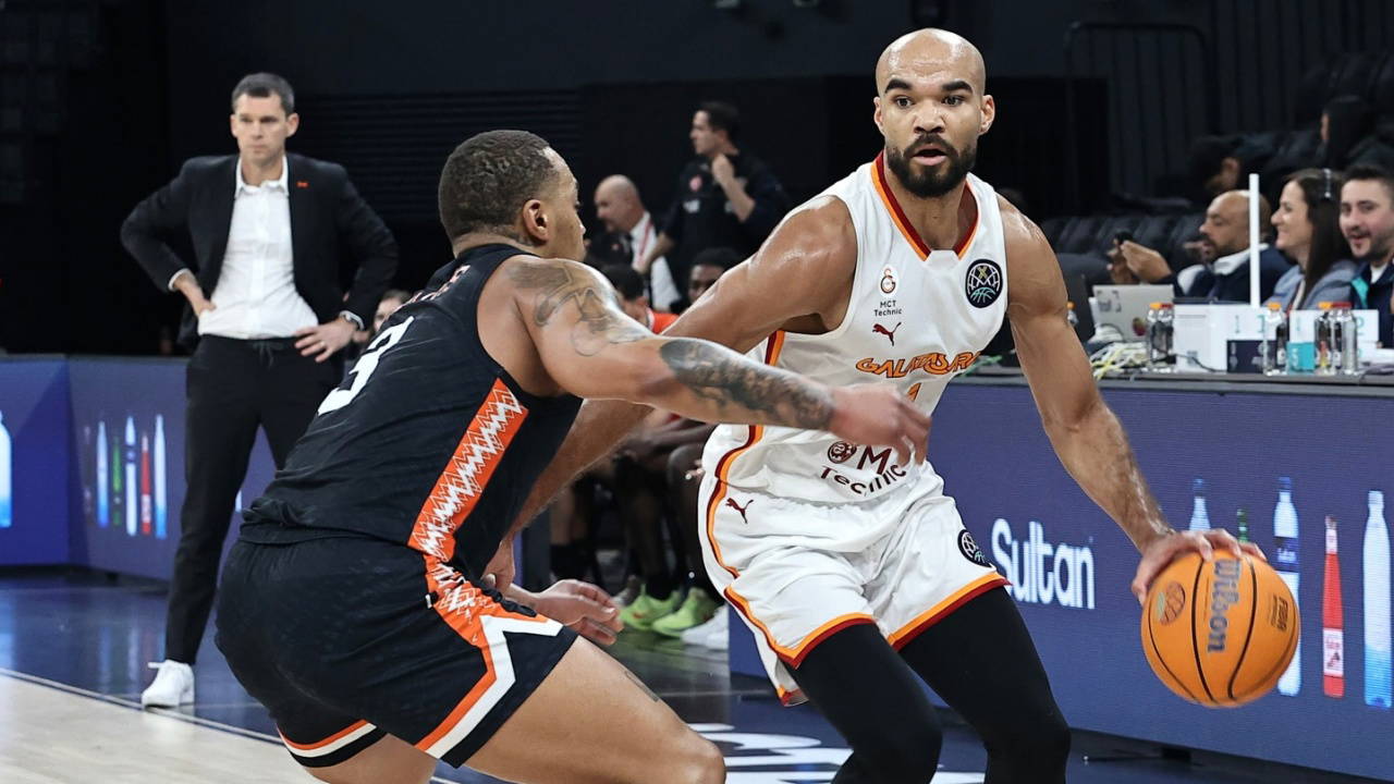 Galatasaray ilk maçında kayıp!