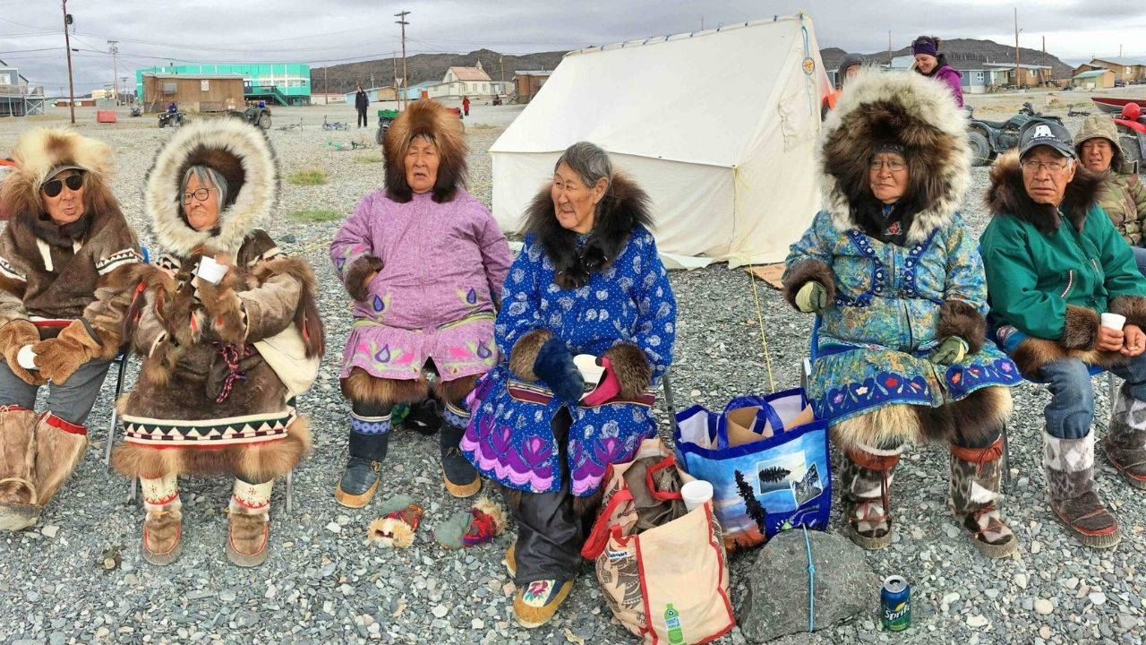 Grönland’da yaşam: Buzlarla kaplı adada bir yıl nasıl geçer?