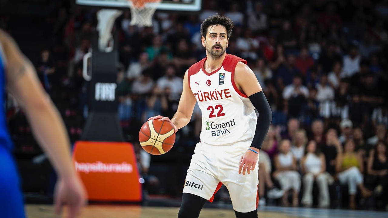 Bahçeşehir Koleji'nden Furkan Korkmaz kararı!