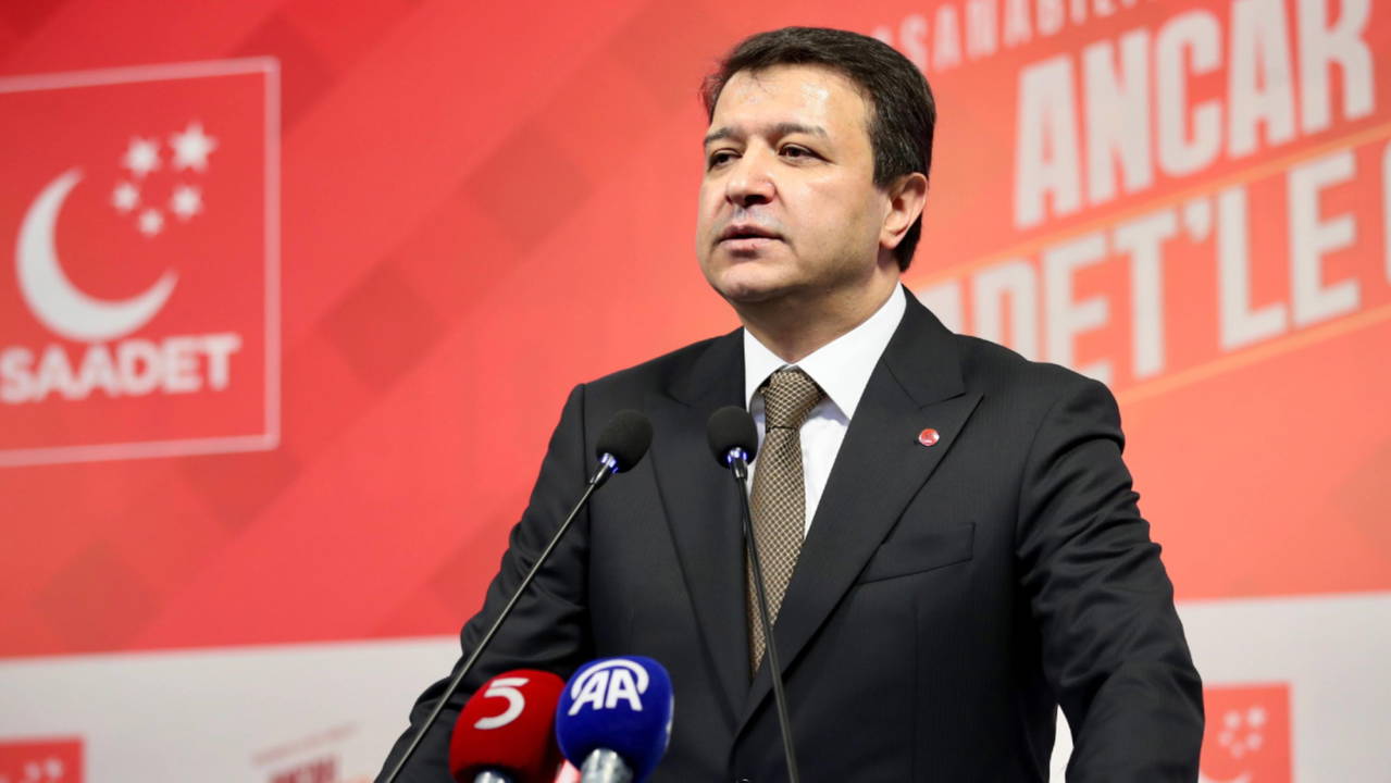 SP lideri Arıkan'ndan dikkat çeken soru: 'Neden Trump hediye ediyor?'