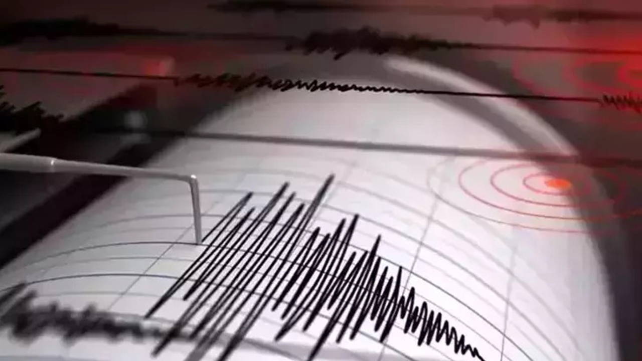 Meksika'da 6.4 büyüklüğünde deprem