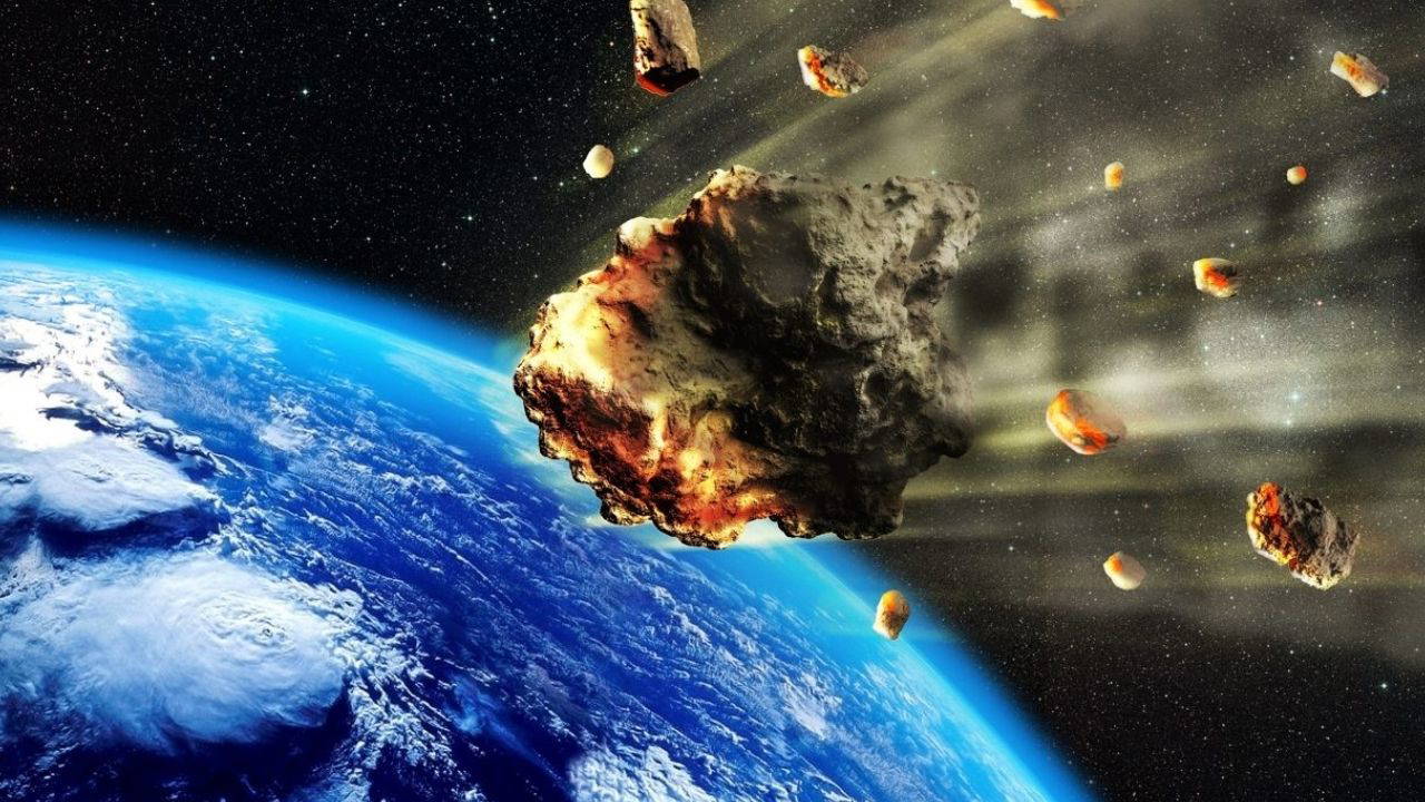 Dünya nefesini tutmuştu: 2032 asteroidi artık tehdit değil!