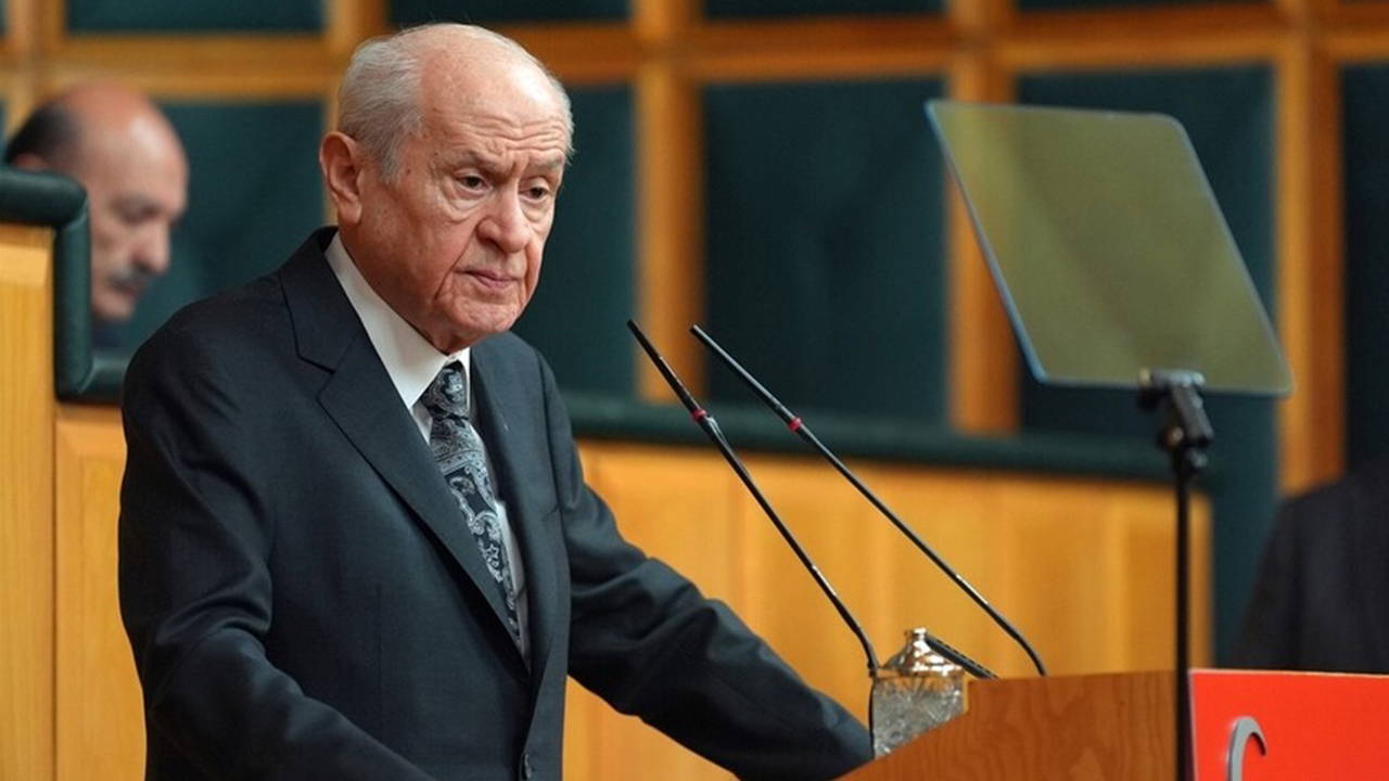 Son dakika... Devlet Bahçeli'den kürsüde 'seçim' çağrısı: Tarih verdi! 'Erdoğan'ın 3. kez adaylığı gereklidir...'