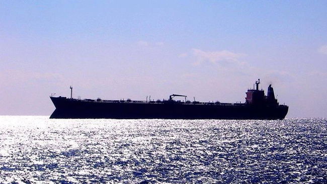 Karadeniz'de petrol yüklemeleri yeniden durduruldu