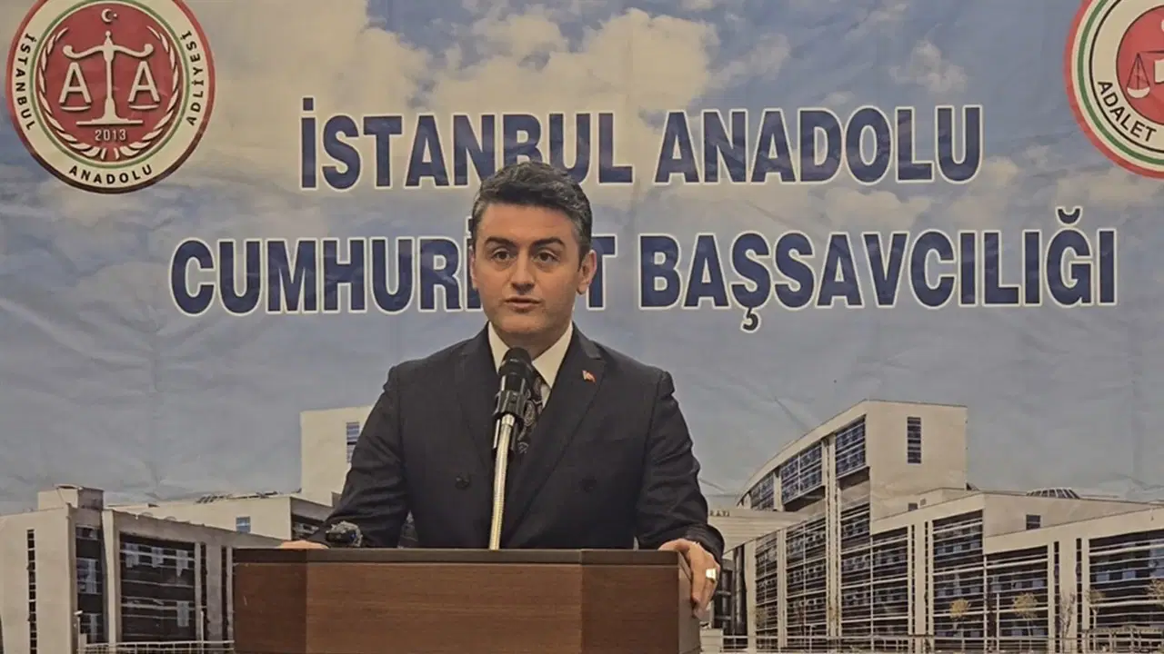 Akın Gürlek'in yerine getirilen Başsavcı Fatih Dönmez, adliyedeki uğurlama töreninde konuştu