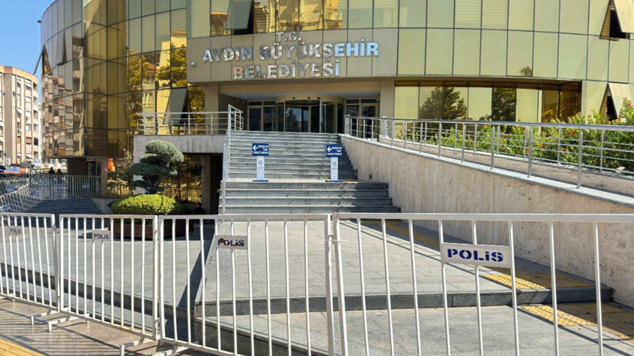 Aydın'da belediye 'bariyer'li güvenlik önlemi