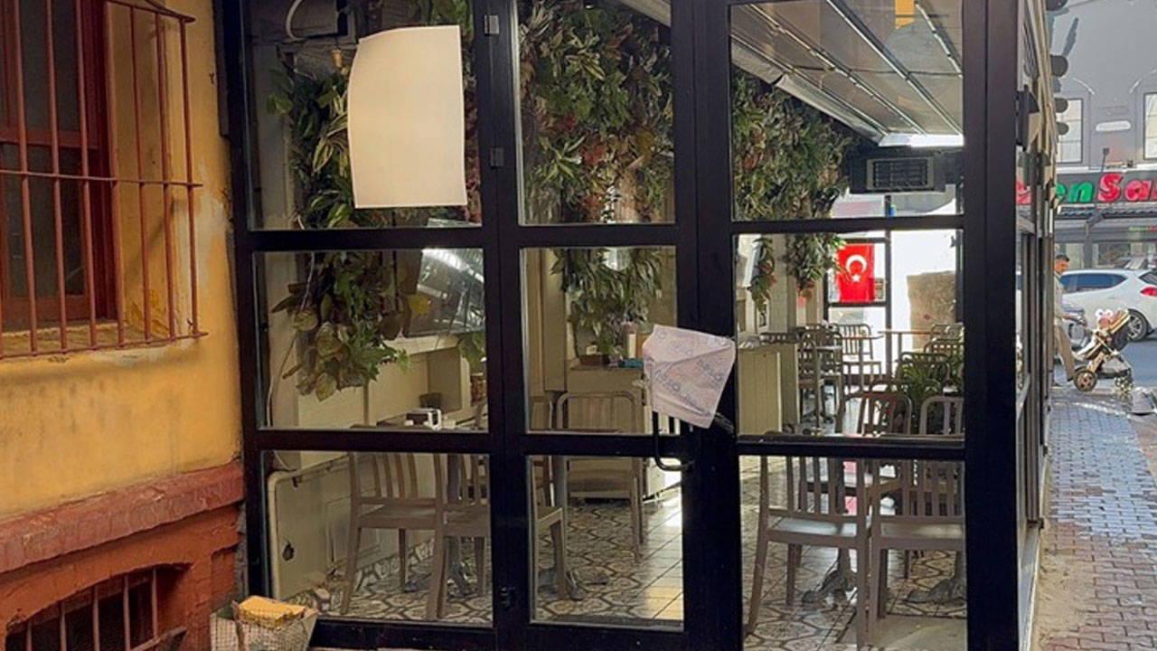 Fatih'te gıda zehirlenmesi şüphesiyle 3 kişinin öldüğü otel boşaltıldı