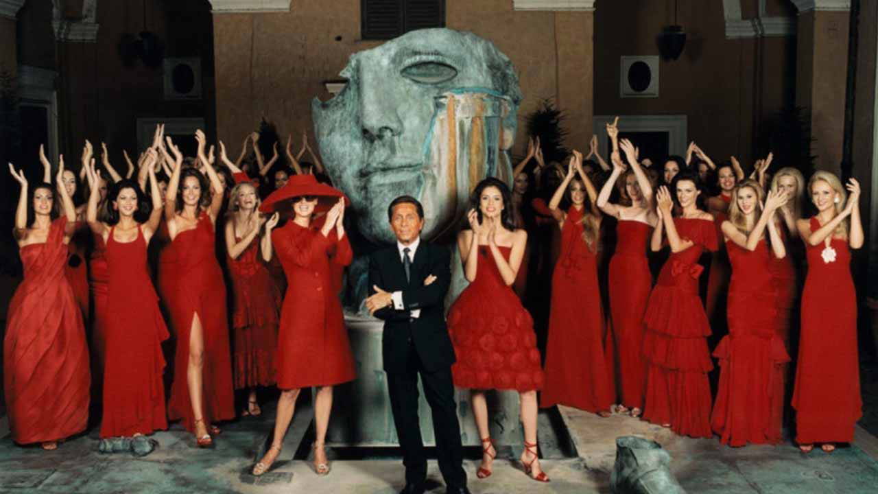 Moda efsanesi Garavani hayatını kaybetti: Valentino kırmızısının hikayesi nedir?