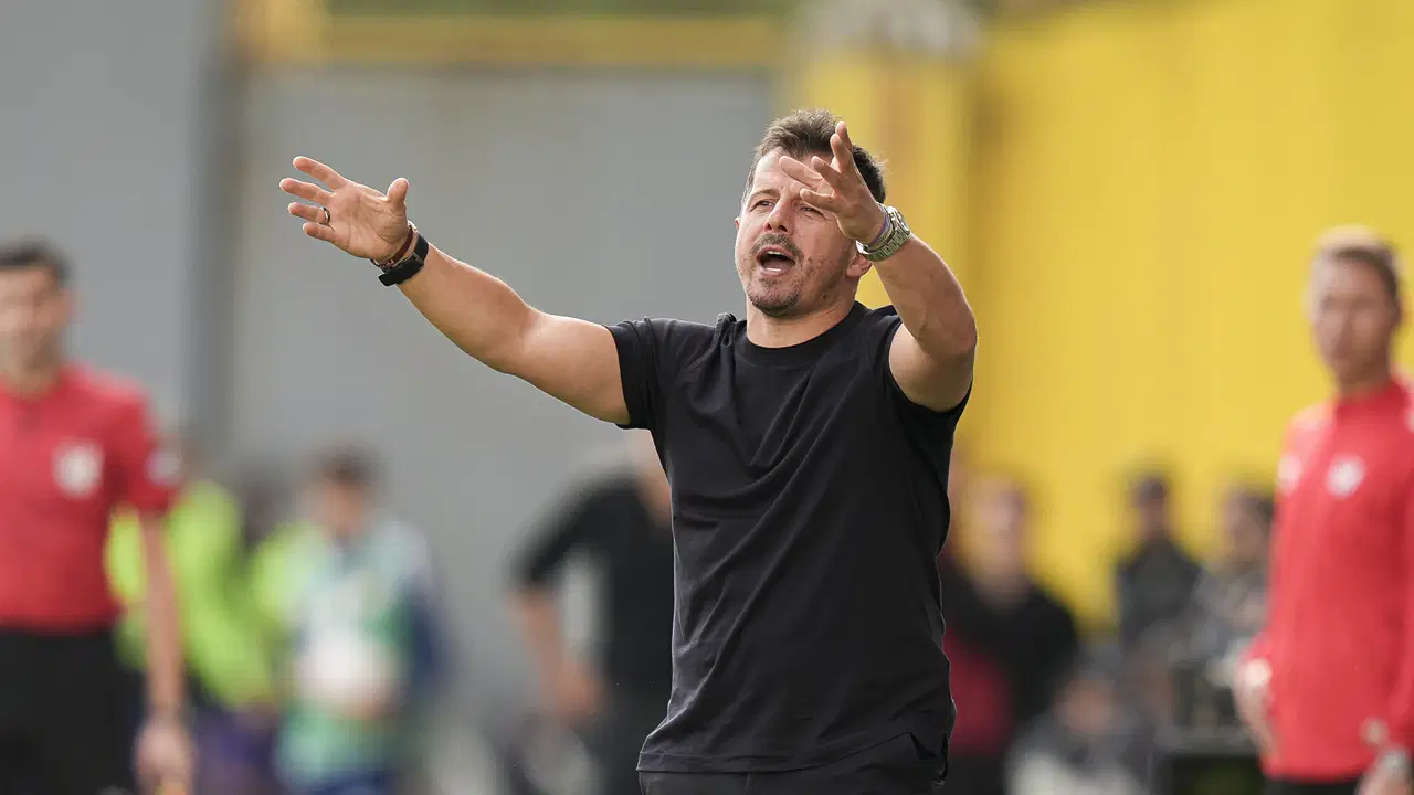 Emre Belözoğlu'ndan Fenerbahçe açıklaması: 'Bir şey söylemem çok doğru olmaz'