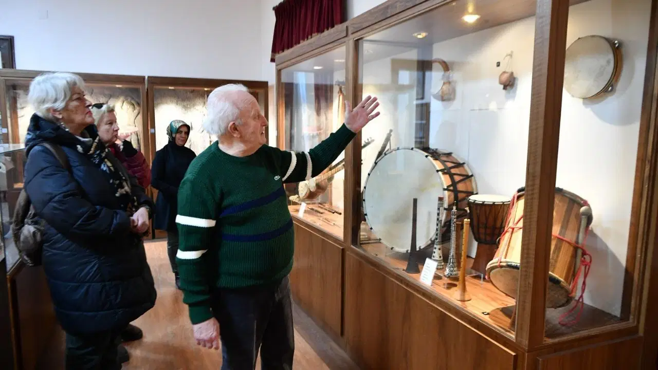 Mamak’ta Anadolu’nun 12 bin yıllık müzik yolculuğu sergileniyor