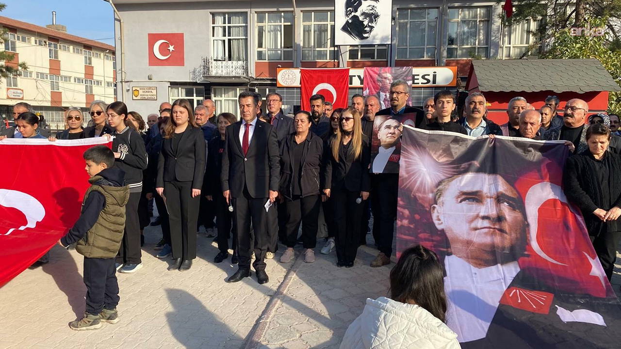 CHP, 10 Kasım'da okullarda anma töreni düzenledi