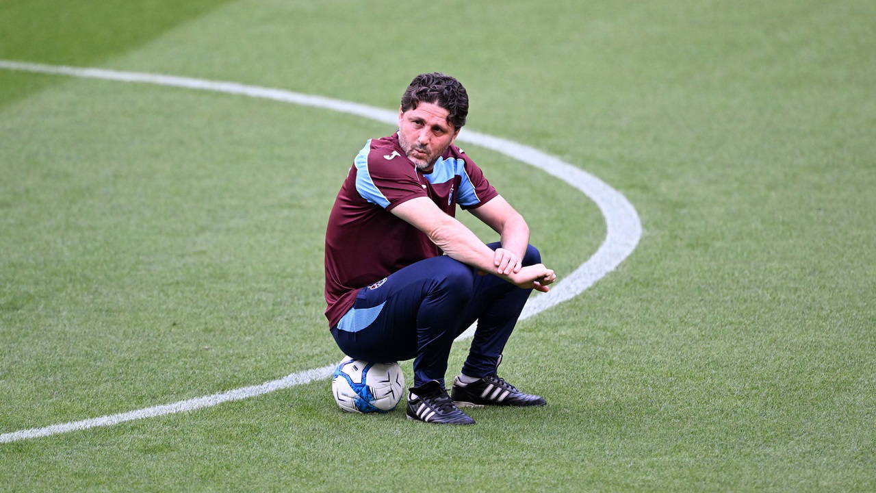 İstifa ettiğini açıklamıştı: Trabzonspor'dan gece yarısı Fatih Tekke kararı