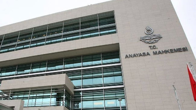 AYM’den 11 siyasi parti için karar