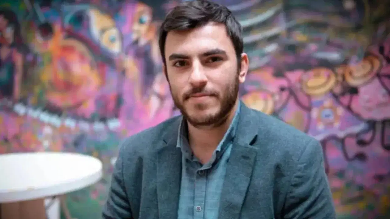 Tutuklu gazeteci İsmail Arı'dan yeni mesaj