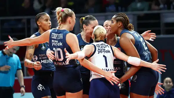 Fenerbahçe Medicana, Eczacıbaşı Peron İstanbul'a geçit vermedi!
