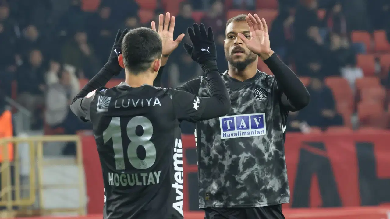 Alanyaspor kupada 5 golle turladı!