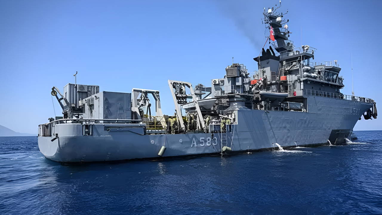 Son dakika... KKTC Cumhurbaşkanı Erhürman açıkladı: Girne'de batan gemiye ulaşıldı