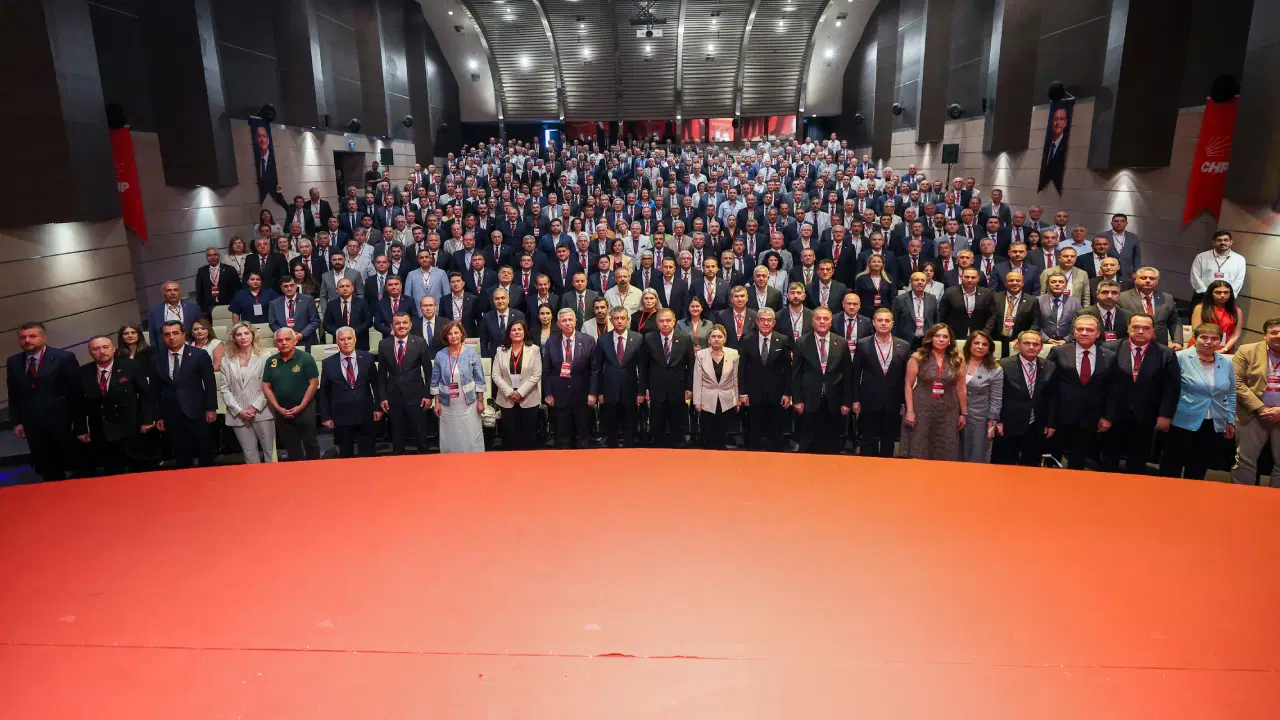 CHP'li büyükşehir belediye başkanları 16-18 Ocak'ta Mersin'de bir araya gelecek