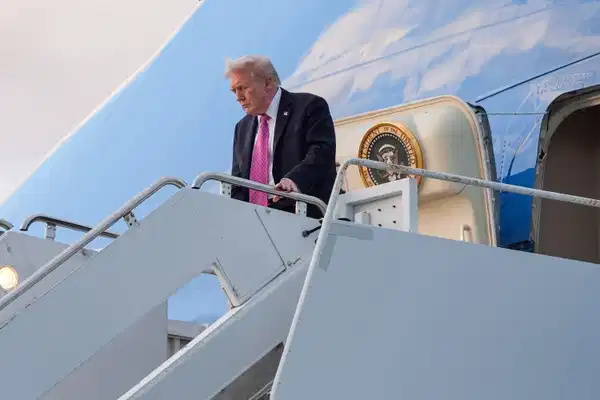 Trump’a Türkiye dönüşünde suikast tehdidi: Yiyecek kamyonunda kaçırıp Air Force One’ı yem yaptılar