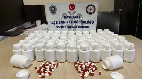 Mezarlıkta 'şüpheli poşet' paniği: Polis harekete geçti