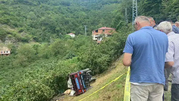 Ordu'da patpat devrildi: Sürücünün eşi öldü